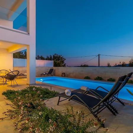 Cozy In Tatil Evi Linardići