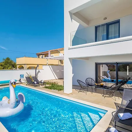 3 Bedroom Gorgeous In